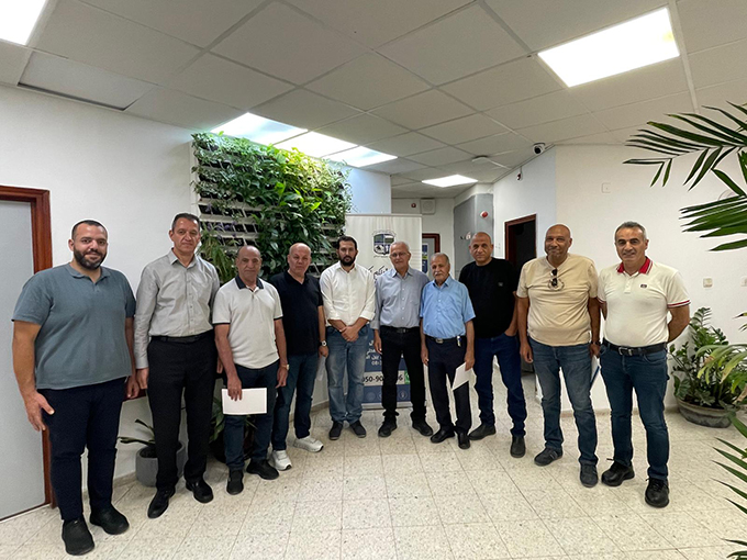 اختتام استكمال لأعضاء مجلس جلجولية توقيع ميثاق الإدارة السليمة 